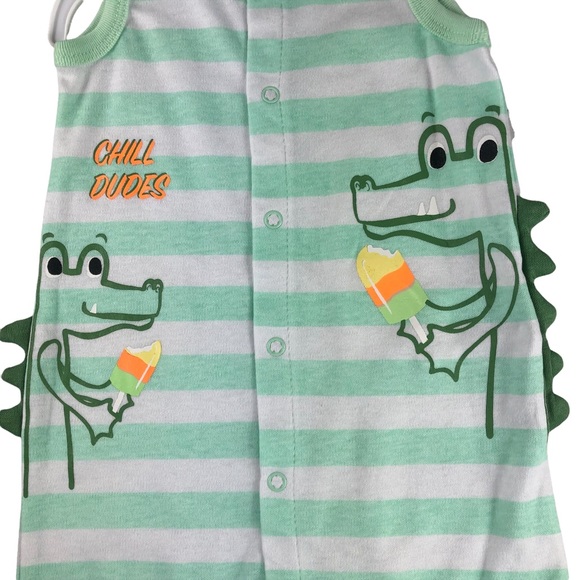 NWT QUILTEX Boys Chill Dudes Alligator Crocodile Romper With Hat - Picture 2 of 4